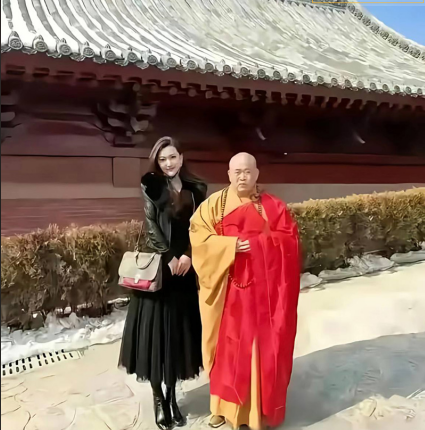 没有监督,和尚也会变花花 没有监督,和尚也会变花花