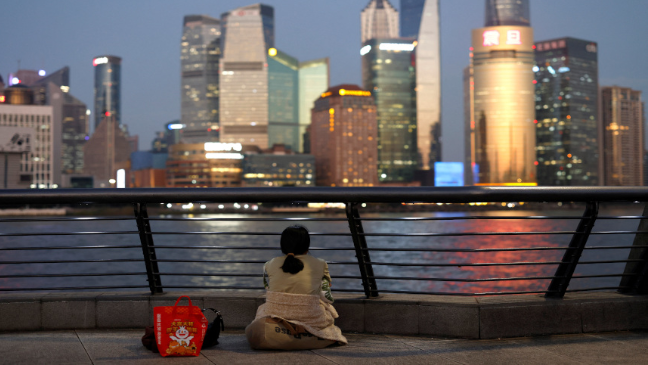 房子贬值 中年失业…他们选择“断臂求生” 房子贬值 中年失业…他们选择“断臂求生”