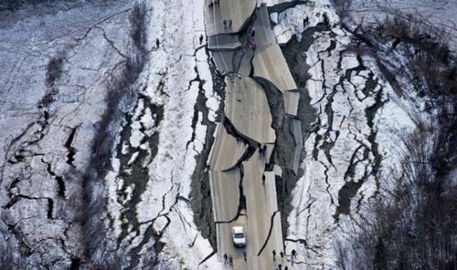 科学家警告:沉睡1.2万年大地震断层正在苏醒 科学家警告:沉睡1.2万年大地震断层正在苏醒