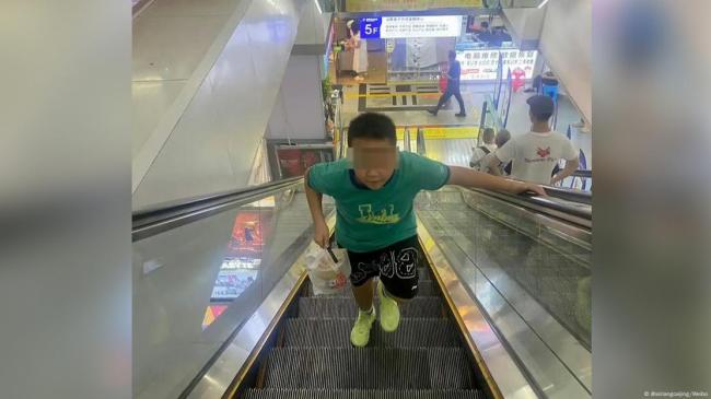 “最后100米”!中国外卖已卷到小孩了 “最后100米”!中国外卖已卷到小孩了