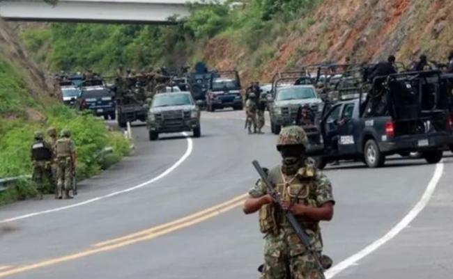 太可怕了,墨西哥公路上摆着6颗人头 太可怕了,墨西哥公路上摆着6颗人头