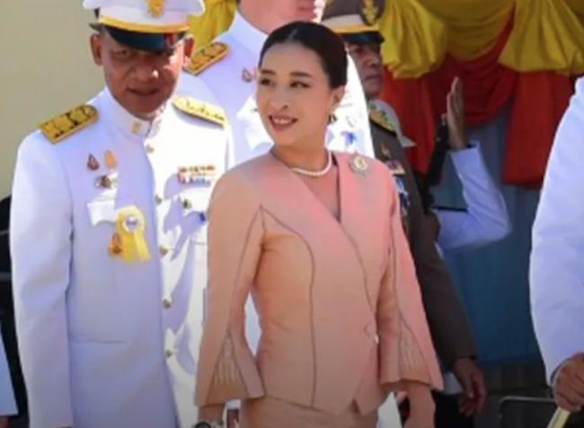 “睡美人公主”沉睡三年 泰王室突现罕见举动 “睡美人公主”沉睡三年 泰王室突现罕见举动