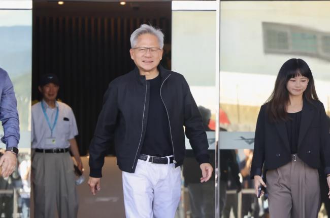 H20引后门争端 辉达改为中国市场研发新款芯片 H20引后门争端 辉达改为中国市场研发新款芯片