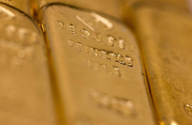 川普出手 黄金冲上两周新高 川普出手 黄金冲上两周新高