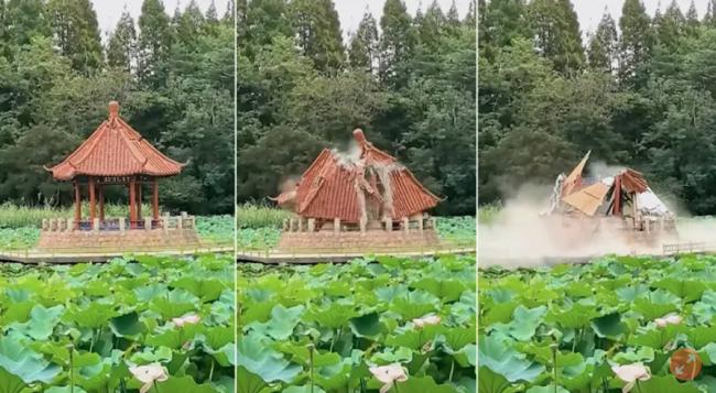游客手机抓拍:青岛4A景区的凉亭 自己就塌了… 游客手机抓拍:青岛4A景区的凉亭 自己就塌了…