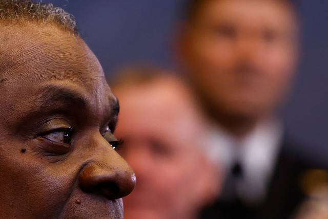 李嘉诚,还是老的辣 李嘉诚,还是老的辣