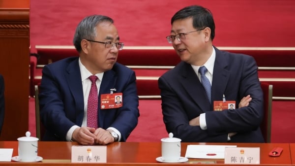 最新异动:胡春华获“总书记待遇” 最新异动:胡春华获“总书记待遇”