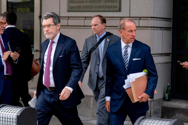 提告川普!她独自扛起美国经济未来? 提告川普!她独自扛起美国经济未来?