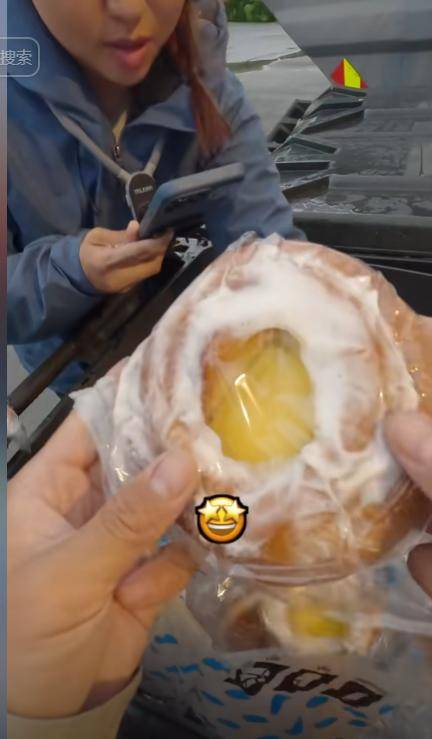 身价140亿中国网红夫妇挪威捡垃圾 叹好东西太多 身价140亿中国网红夫妇挪威捡垃圾 叹好东西太多