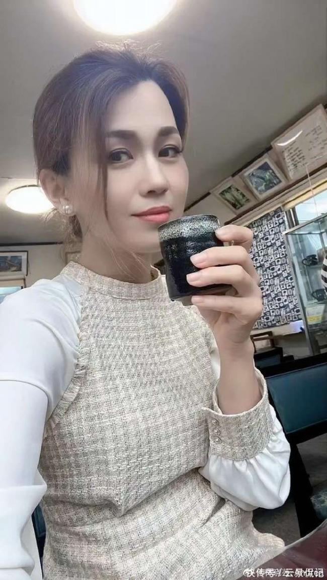 中国85后顶级白富美 掌管8700亿金融帝国 中国85后顶级白富美 掌管8700亿金融帝国