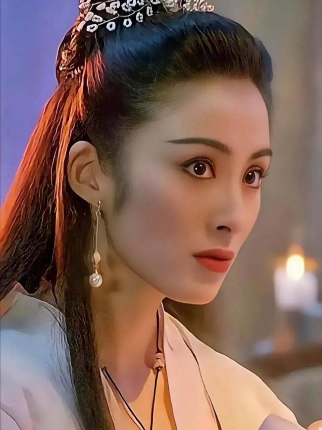 前任是赵薇,50岁豪门公子为何娶了她? 前任是赵薇,50岁豪门公子为何娶了她?