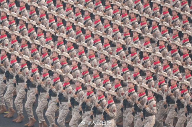 “这不是特效,这是中国排面” “这不是特效,这是中国排面”