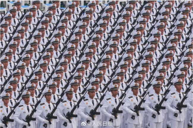 “这不是特效,这是中国排面” “这不是特效,这是中国排面”