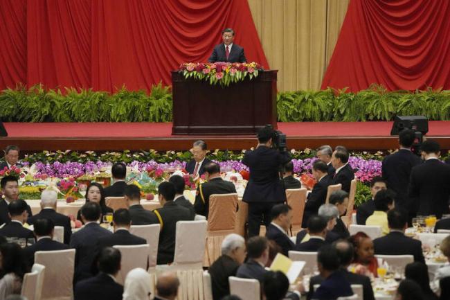 与习共进晚餐 他曝“人民大会堂”3小时真实经历 与习共进晚餐 他曝“人民大会堂”3小时真实经历