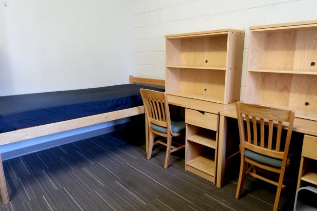 中国双一流高校恶心宿舍曝光! 全网炸锅 中国双一流高校恶心宿舍曝光! 全网炸锅