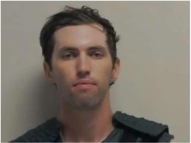 枪杀柯克嫌犯大头照公布 曝不满柯克原因 枪杀柯克嫌犯大头照公布 曝不满柯克原因