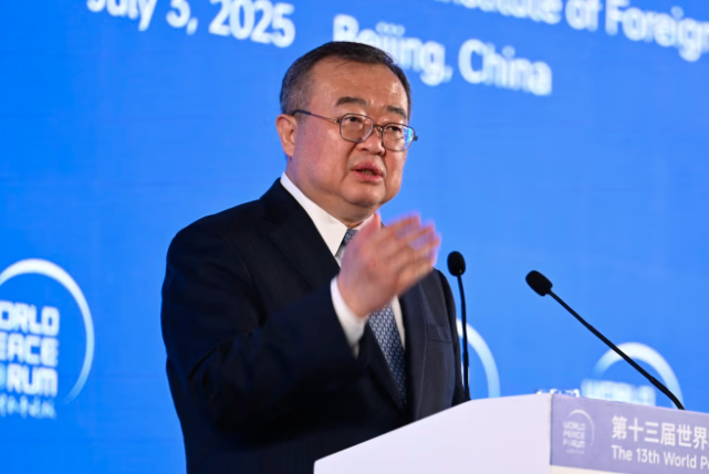 刘建超出事内幕:争外长与王毅内斗 泄密与美女 刘建超出事内幕:争外长与王毅内斗 泄密与美女