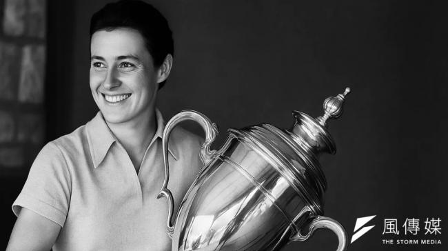 高球传奇香消玉殒!27岁天才“肉身护母”中弹亡 高球传奇香消玉殒!27岁天才“肉身护母”中弹亡