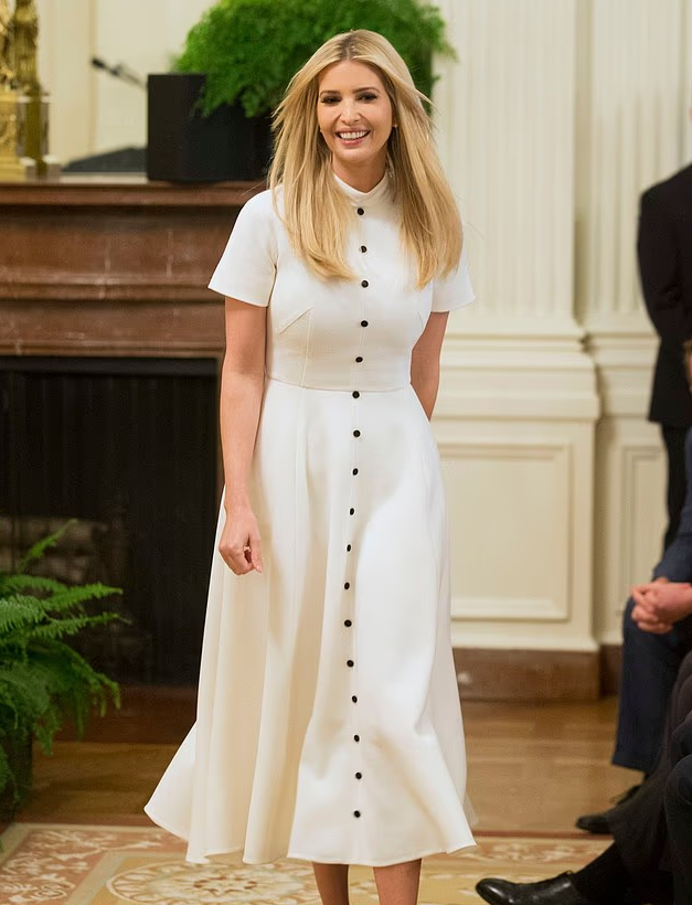 伊万卡被质疑戴假发,知名发型师解密 伊万卡被质疑戴假发,知名发型师解密