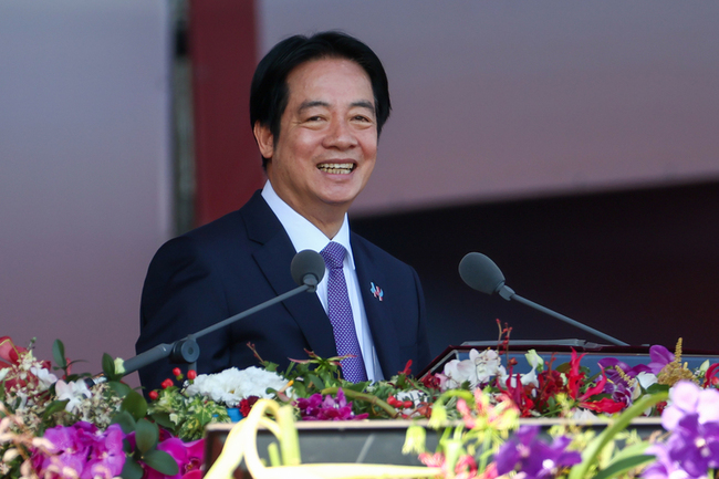 赖清德:台湾未被击倒 经济成长率超越中国 赖清德:台湾未被击倒 经济成长率超越中国