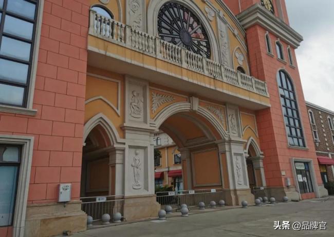 耗资138亿 中国又一巨无霸项目沦为“空城” 耗资138亿 中国又一巨无霸项目沦为“空城”