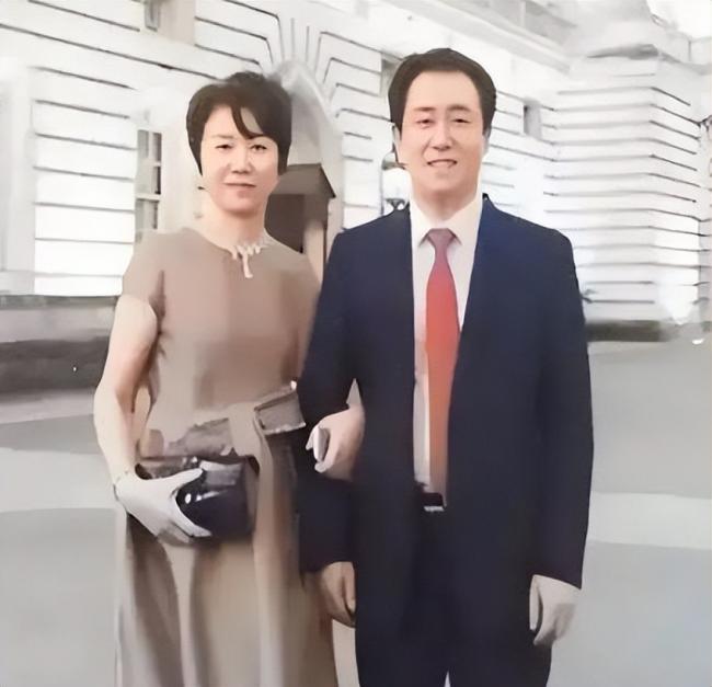 仅3个月 许家印再迎5大噩耗 王健林的话应验了 仅3个月 许家印再迎5大噩耗 王健林的话应验了