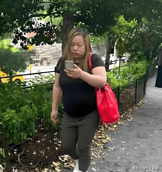 凤姐接受采访,自称病得很重 凤姐接受采访,自称病得很重