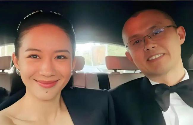 赵长鹏背后的女人力挽狂澜  再也藏不住了 赵长鹏背后的女人力挽狂澜  再也藏不住了