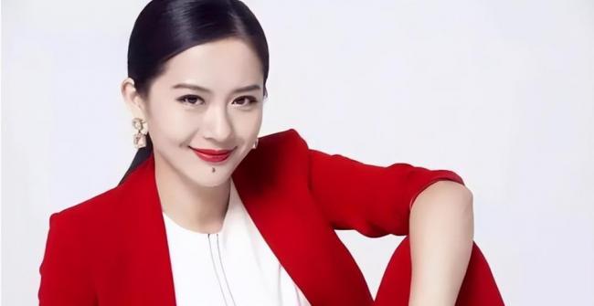 赵长鹏背后的女人力挽狂澜  再也藏不住了 赵长鹏背后的女人力挽狂澜  再也藏不住了