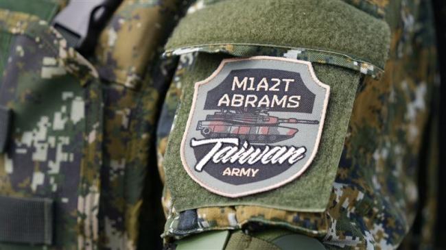 “地表最强战车”成军 臂章绣Taiwan ARMY “地表最强战车”成军 臂章绣Taiwan ARMY