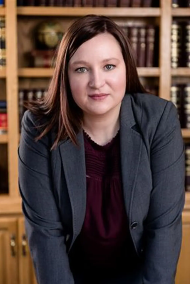 女法官竟“当街脱裤小便” 画面曝光 震惊社会 女法官竟“当街脱裤小便” 画面曝光 震惊社会