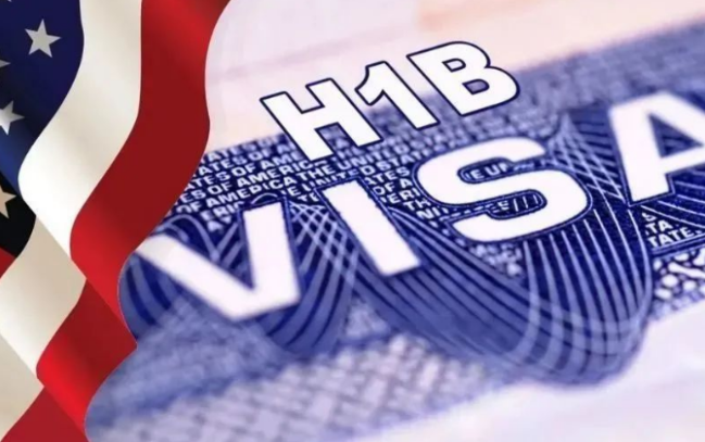 让H-1B雇不起?白宫酝酿实施超高工资壁垒 让H-1B雇不起?白宫酝酿实施超高工资壁垒