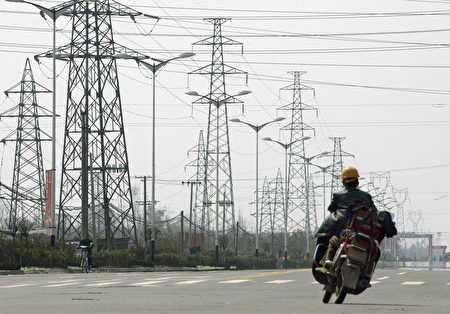 黄仁勋直言 中国一招化解差距 将赢AI竞赛 黄仁勋直言 中国一招化解差距 将赢AI竞赛