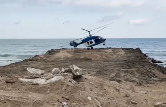 俄罗斯航空技术人员坠机身亡 现场画面曝光 俄罗斯航空技术人员坠机身亡 现场画面曝光