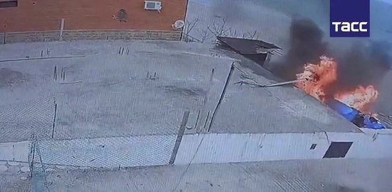 俄罗斯航空技术人员坠机身亡 现场画面曝光 俄罗斯航空技术人员坠机身亡 现场画面曝光