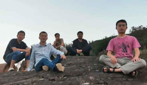 深圳5个年轻人,用一台3D打印机横扫全球 深圳5个年轻人,用一台3D打印机横扫全球