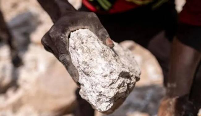 美睽违13年超车中国 成“风暴中心”最大投资国 美睽违13年超车中国 成“风暴中心”最大投资国