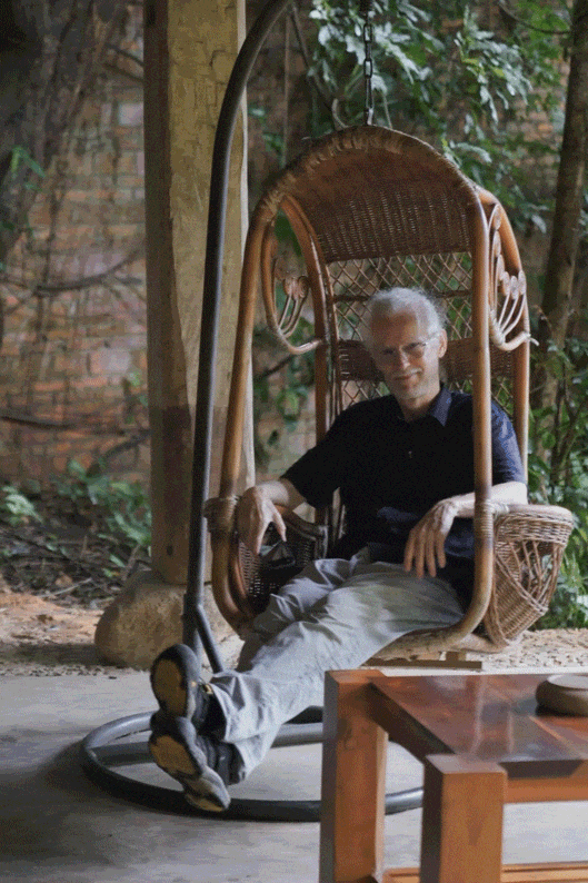 前瑞士外交官西双版纳定居 20年种出一整片森林 前瑞士外交官西双版纳定居 20年种出一整片森林