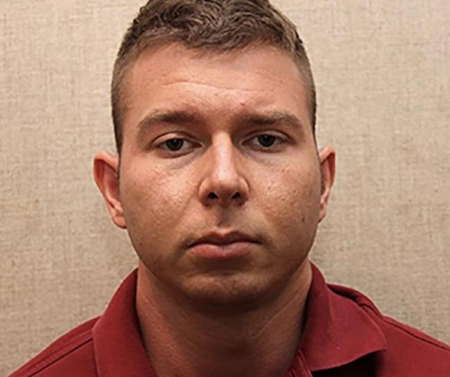 南加中医生一家惨遭14枪灭门 九年后尘埃落定 南加中医生一家惨遭14枪灭门 九年后尘埃落定