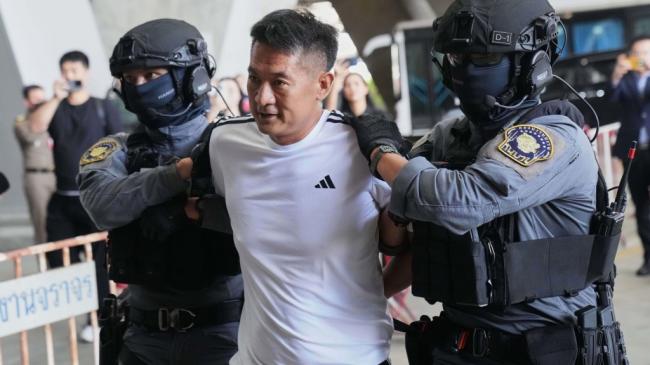 佘智江竟是赵薇前夫黄有龙表弟 成魔之路被揭开 佘智江竟是赵薇前夫黄有龙表弟 成魔之路被揭开