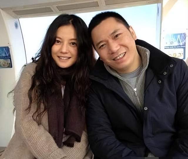 佘智江竟是赵薇前夫黄有龙表弟 成魔之路被揭开 佘智江竟是赵薇前夫黄有龙表弟 成魔之路被揭开