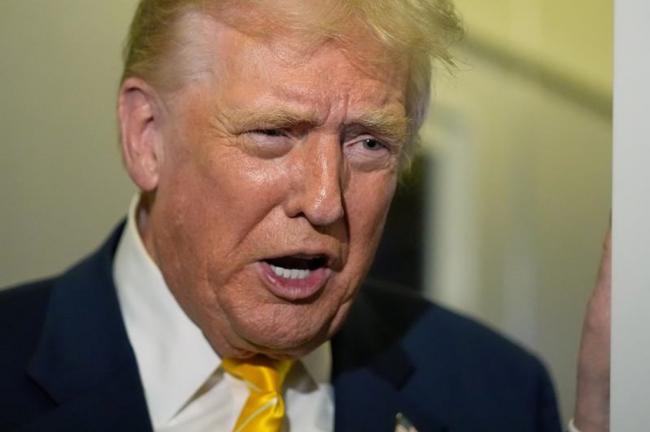 川普非比寻常重手反击 下令调查民主党大咖 川普非比寻常重手反击 下令调查民主党大咖