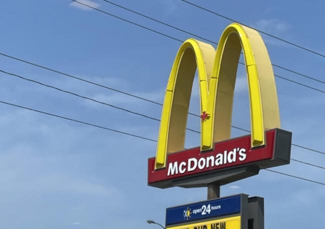 快餐巨头集体慌了:麦当劳正被加拿大年轻人抛弃 快餐巨头集体慌了:麦当劳正被加拿大年轻人抛弃