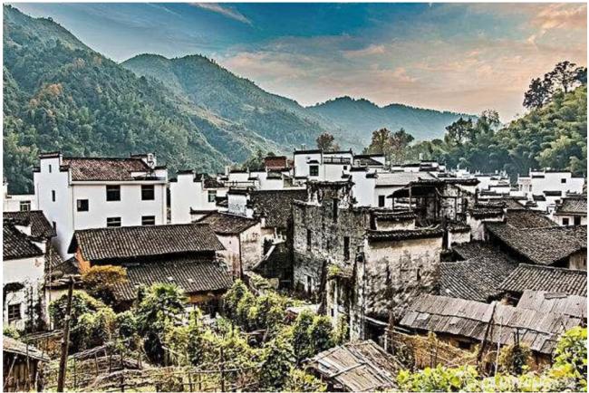 被两位干部施暴两次 官方通报炸裂全网 被两位干部施暴两次 官方通报炸裂全网