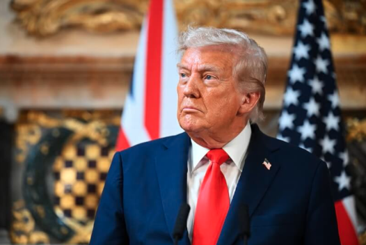 怕刺激中国?曝川普将推迟征收对华半导体关税 怕刺激中国?曝川普将推迟征收对华半导体关税