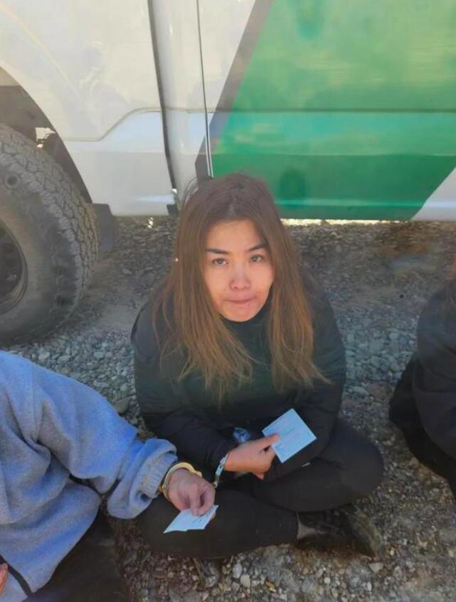 中国女边境被抓 哭诉为养活儿子、病重母亲偷渡 中国女边境被抓 哭诉为养活儿子、病重母亲偷渡