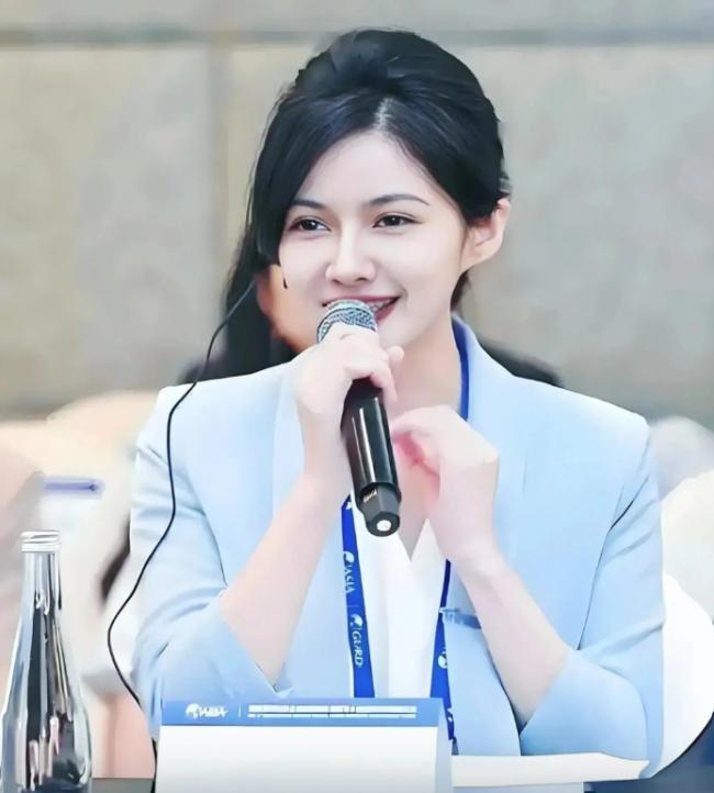 霸王茶姬创始人与“最美光二代”结婚 霸王茶姬创始人与“最美光二代”结婚