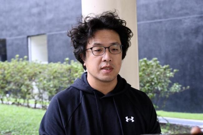 他俩大摇大摆,一起痛打北京大脸 他俩大摇大摆,一起痛打北京大脸