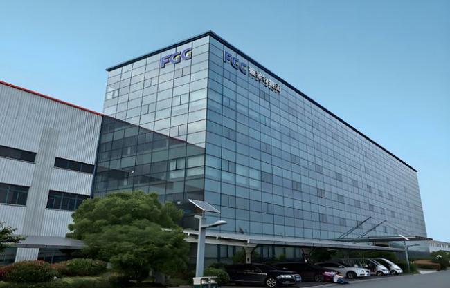 净利暴增285% 中国光伏玻璃巨头 熬过至暗时刻 净利暴增285% 中国光伏玻璃巨头 熬过至暗时刻