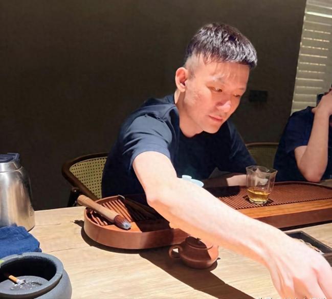 仅39岁中国富豪突然去世 仅39岁中国富豪突然去世